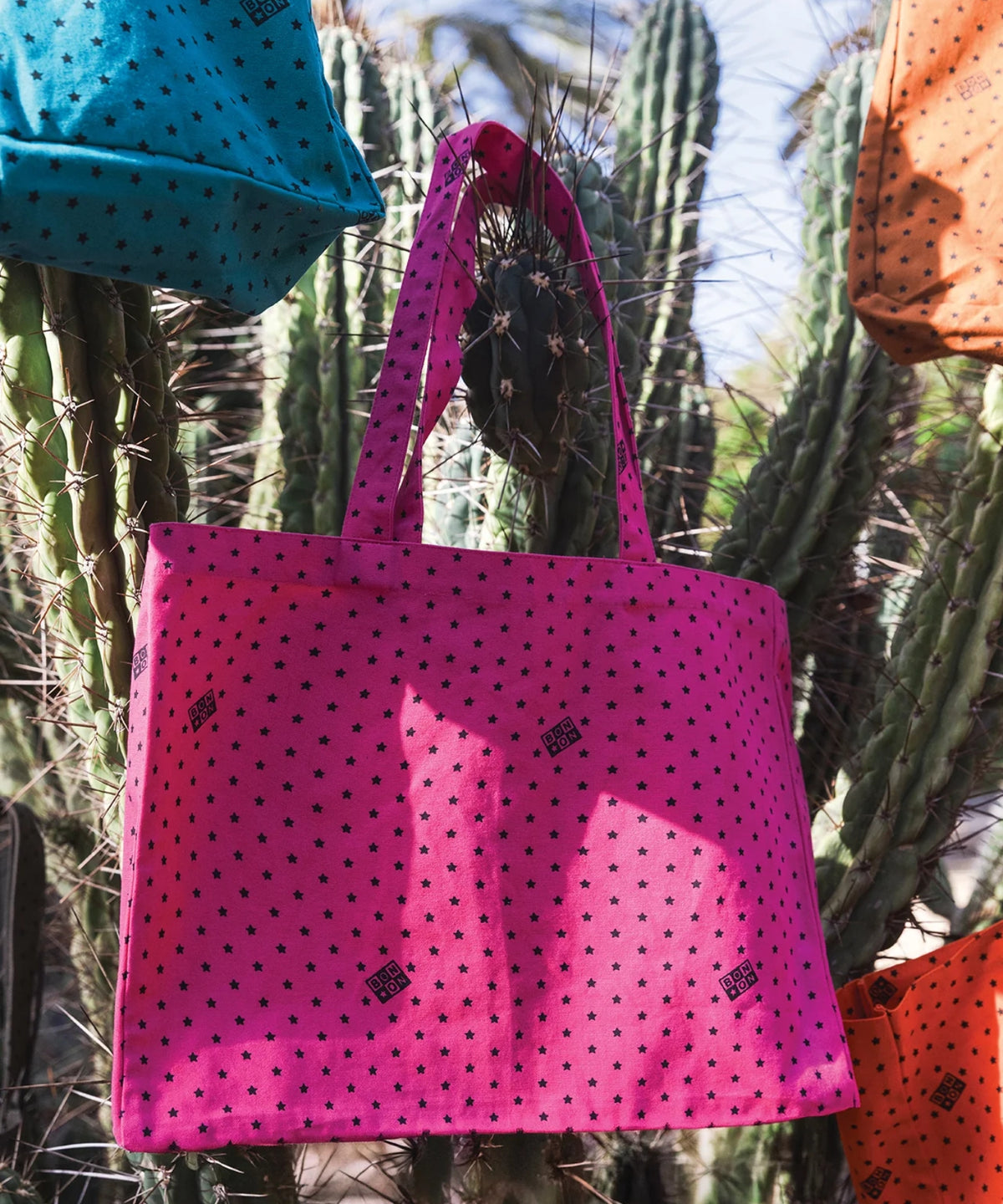 1LLtXH3WF-rHn_TuQd76kQFkAGmRjFECj